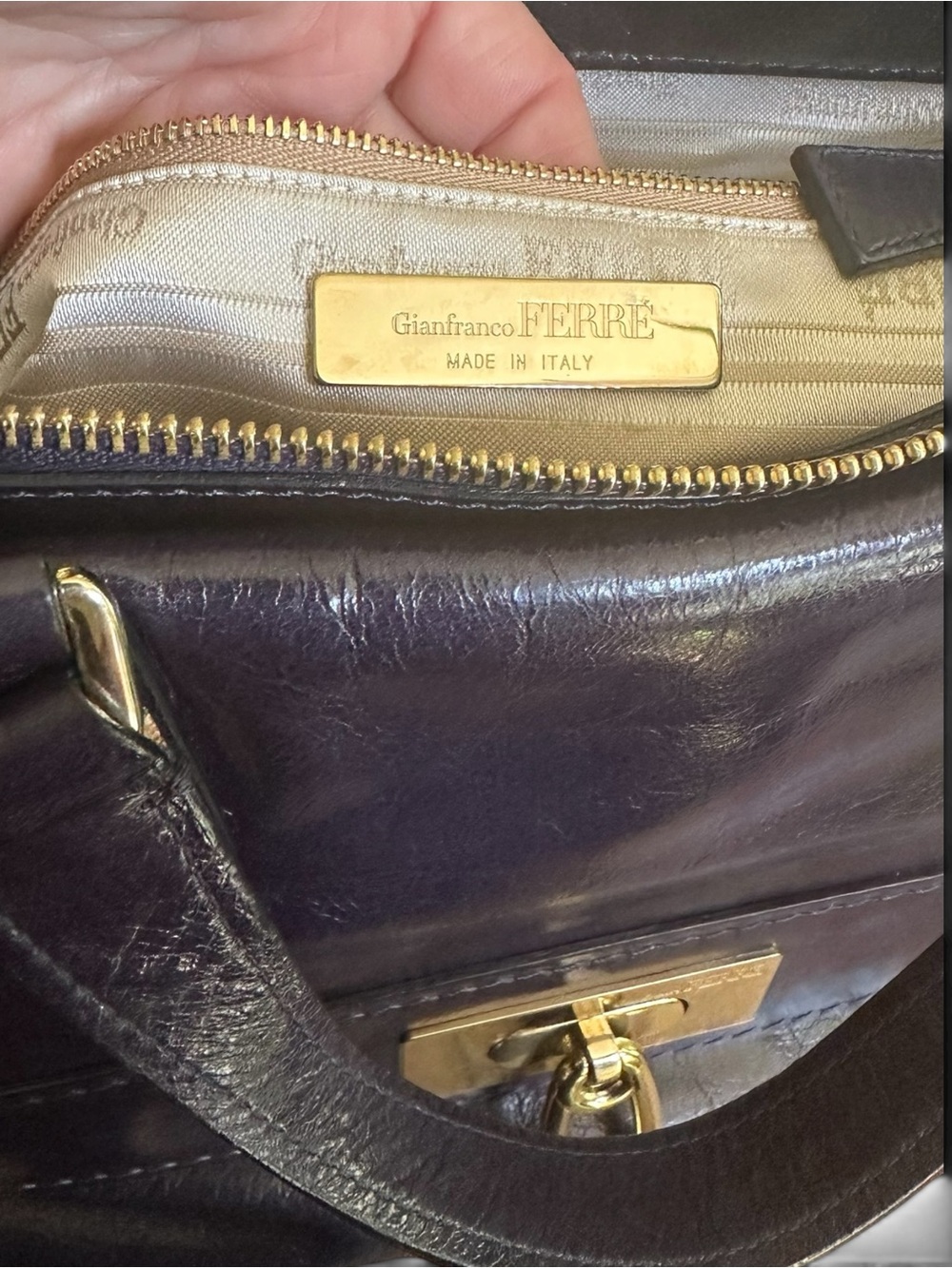 💙 Gianfranco Ferre Navy Leather Satchel Made Italy Gold Hardware - Picture 5 of 17